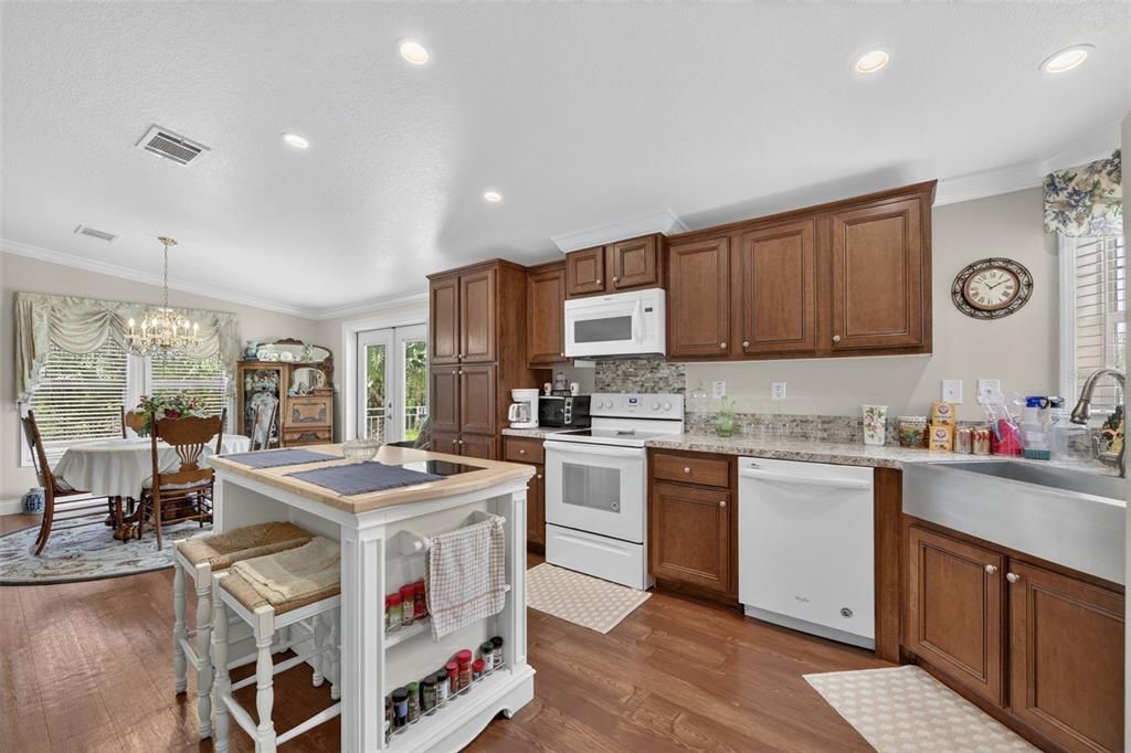 For Sale: $265,000 (2 beds, 2 baths, 1508 Square Feet)