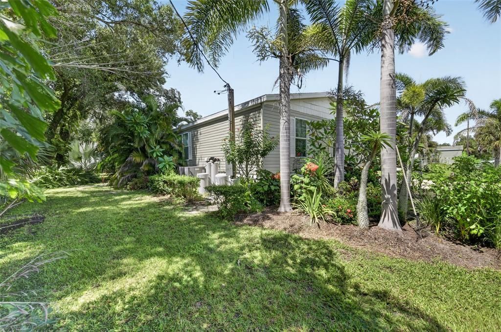 For Sale: $265,000 (2 beds, 2 baths, 1508 Square Feet)