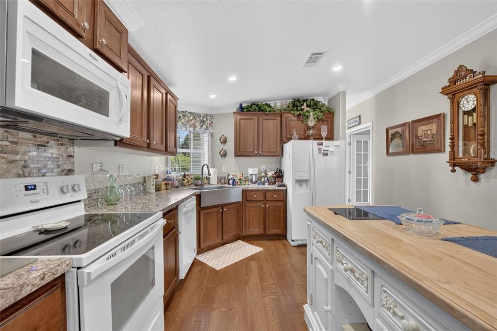 For Sale: $265,000 (2 beds, 2 baths, 1508 Square Feet)