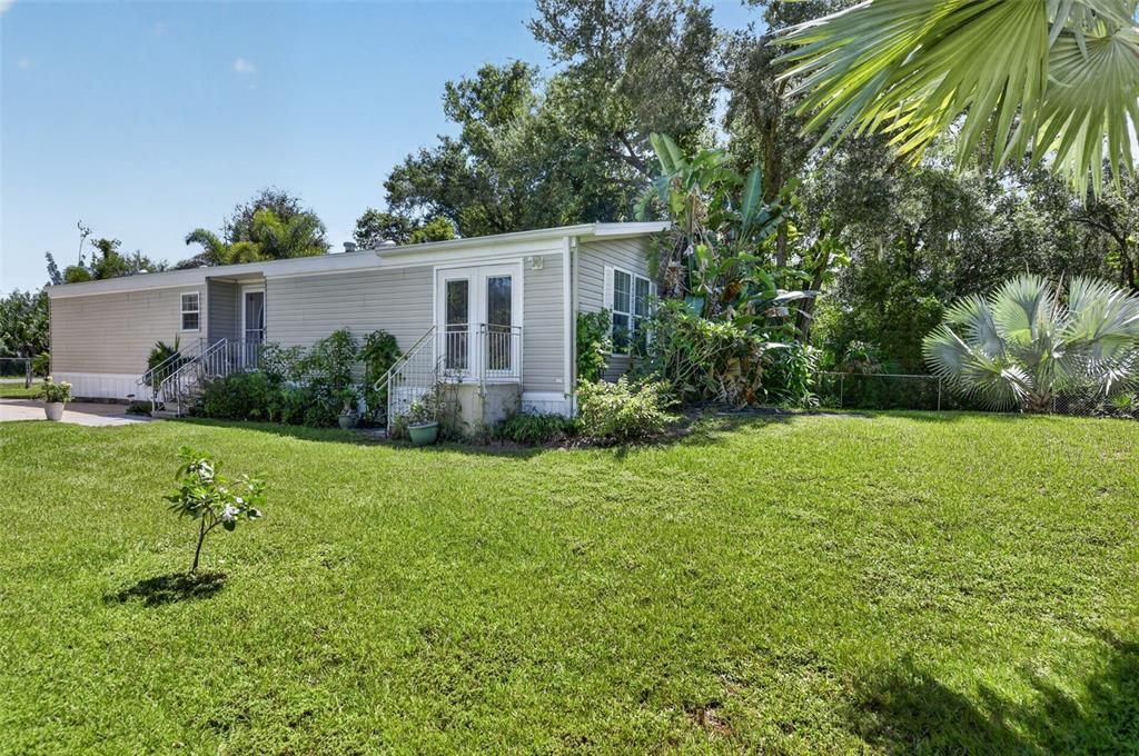 For Sale: $265,000 (2 beds, 2 baths, 1508 Square Feet)