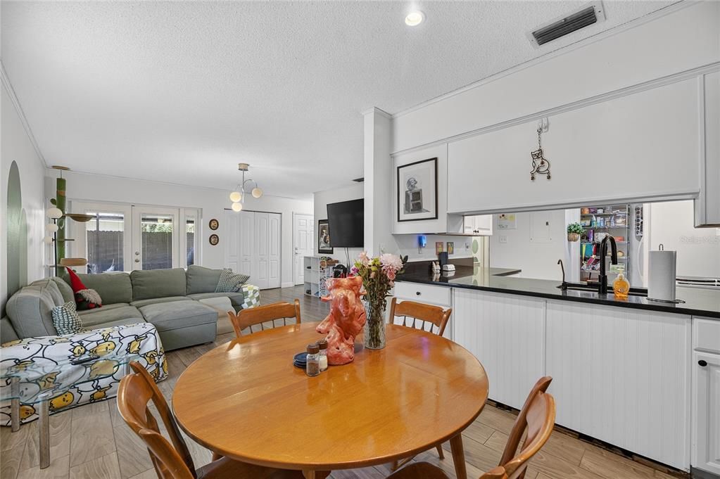 En Venta: $214,990 (2 camas, 1 baños, 998 Pies cuadrados)