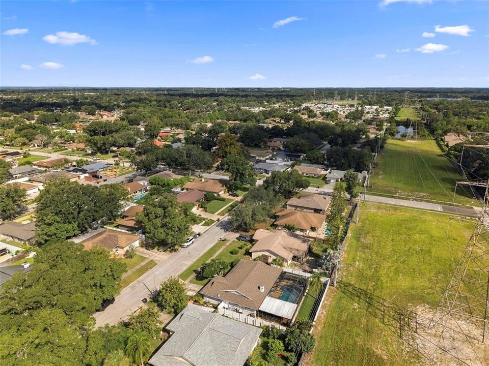 For Sale: $549,900 (3 beds, 2 baths, 1605 Square Feet)