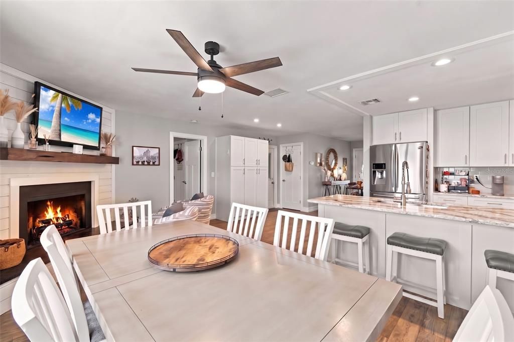For Sale: $549,900 (3 beds, 2 baths, 1605 Square Feet)