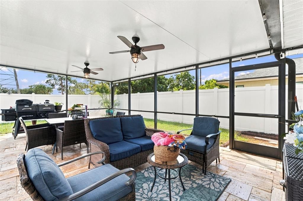 For Sale: $549,900 (3 beds, 2 baths, 1605 Square Feet)