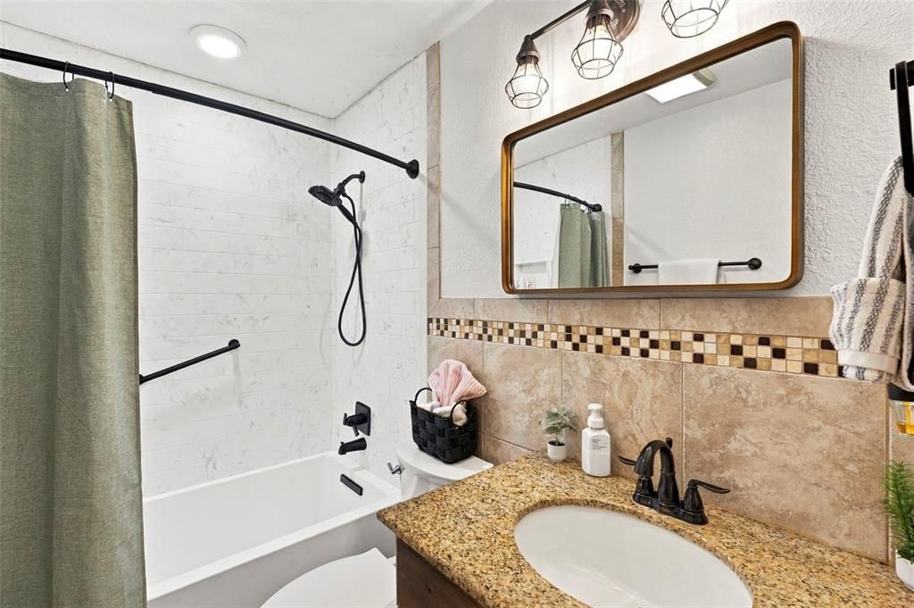 For Sale: $549,900 (3 beds, 2 baths, 1605 Square Feet)