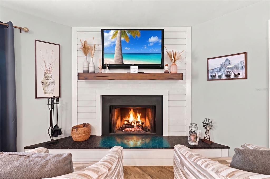 For Sale: $549,900 (3 beds, 2 baths, 1605 Square Feet)