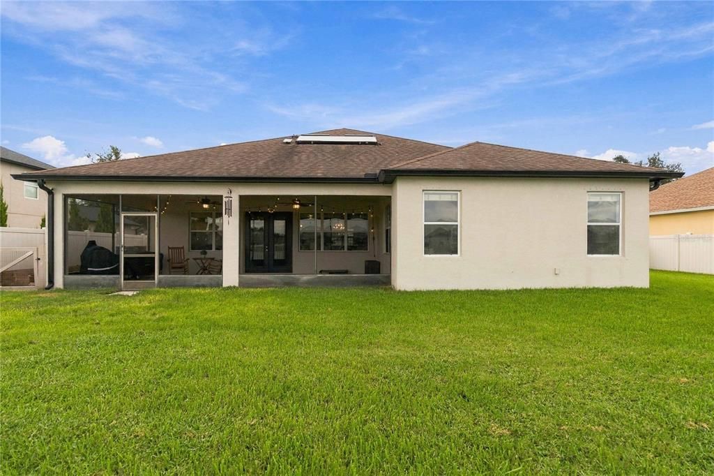 En Venta: $469,900 (3 camas, 2 baños, 2254 Pies cuadrados)