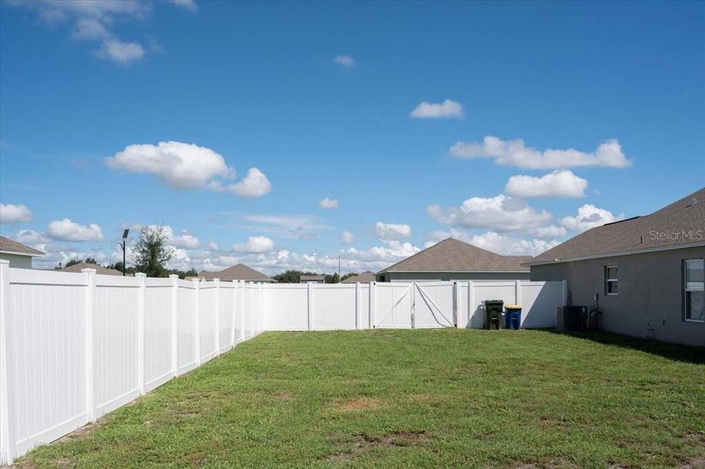 En Venta: $405,000 (3 camas, 2 baños, 1786 Pies cuadrados)