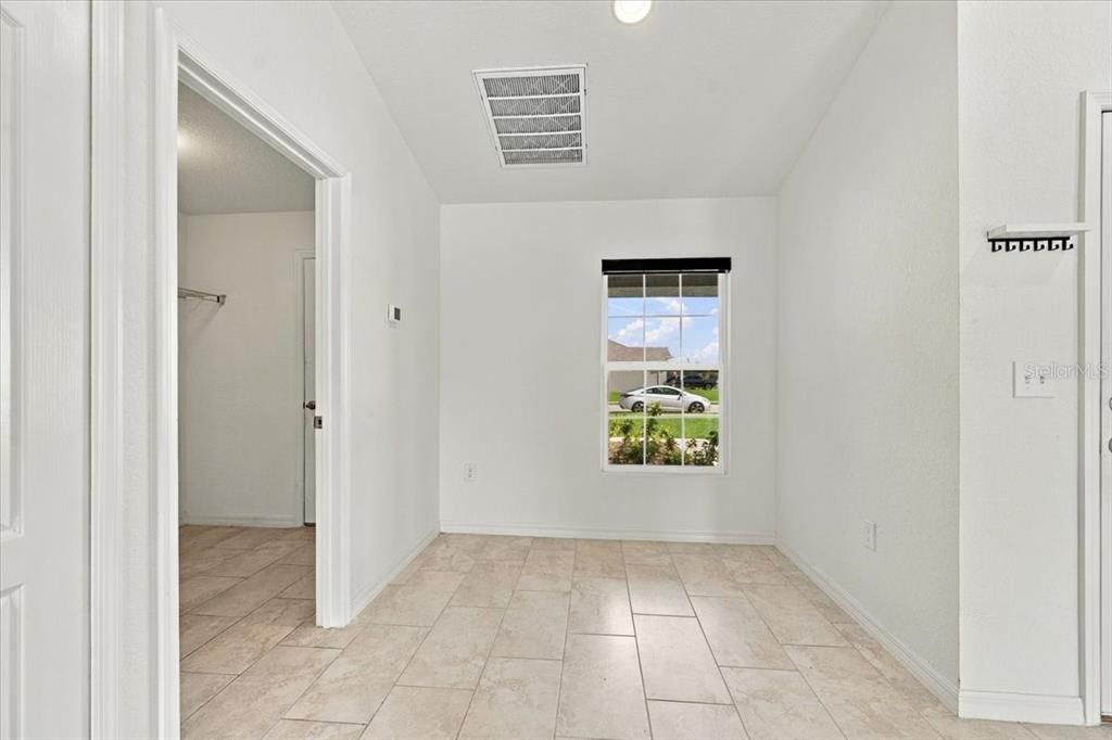 En Venta: $405,000 (3 camas, 2 baños, 1786 Pies cuadrados)