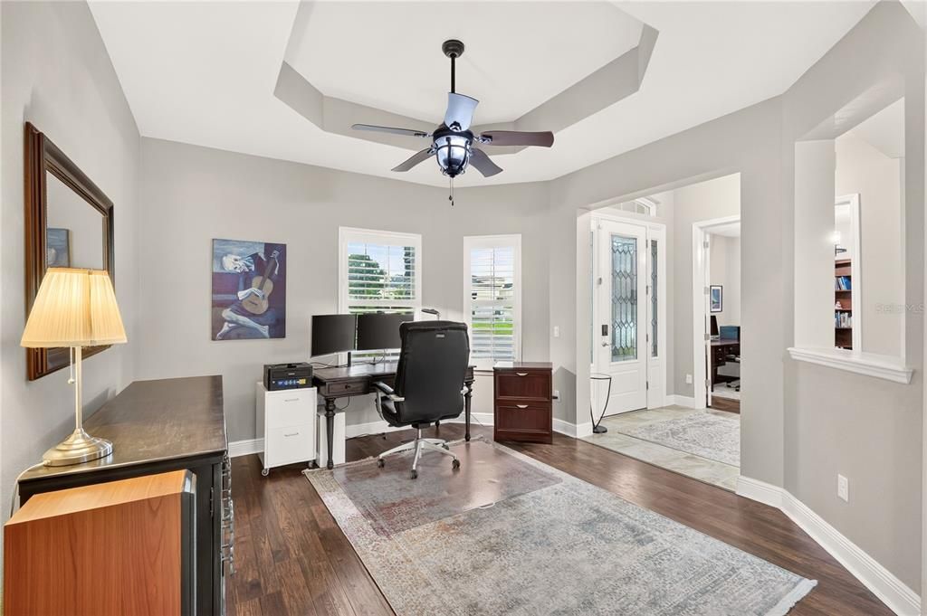 For Sale: $499,500 (3 beds, 3 baths, 2592 Square Feet)
