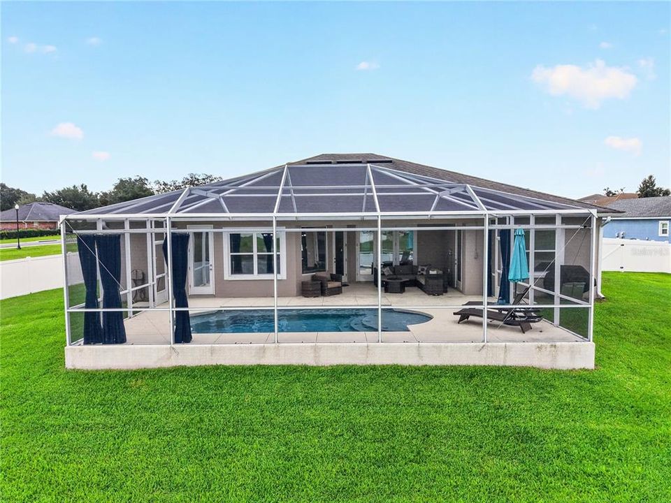 For Sale: $499,500 (3 beds, 3 baths, 2592 Square Feet)