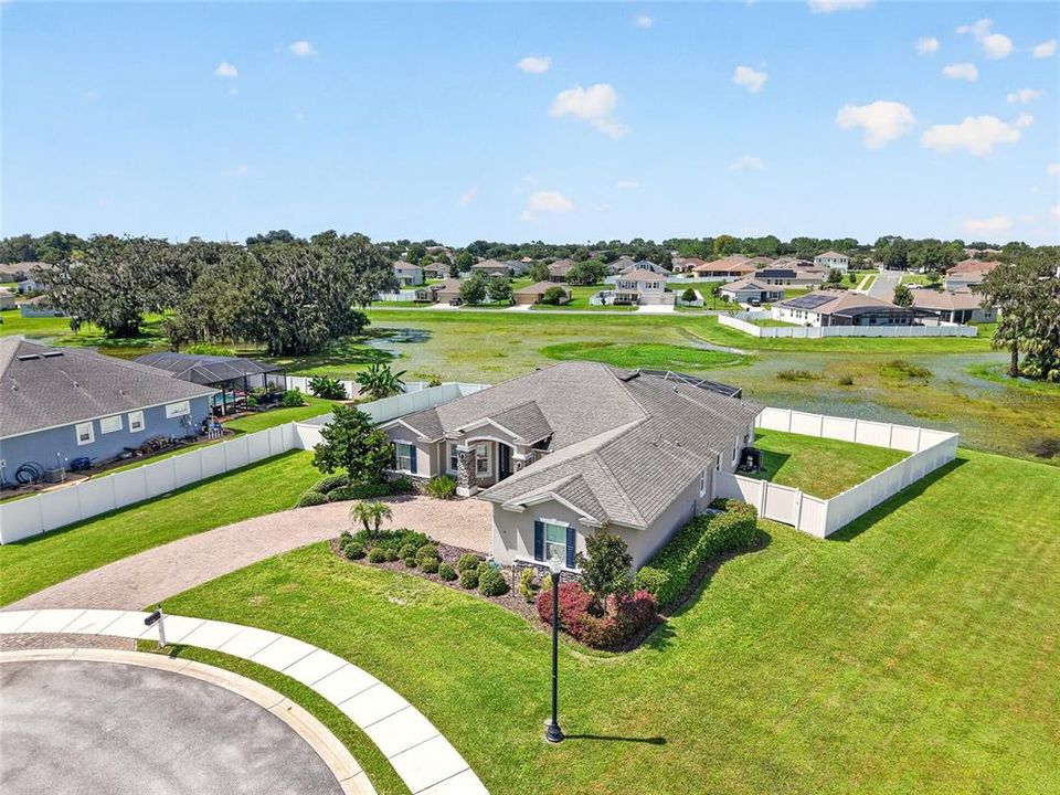 For Sale: $499,500 (3 beds, 3 baths, 2592 Square Feet)