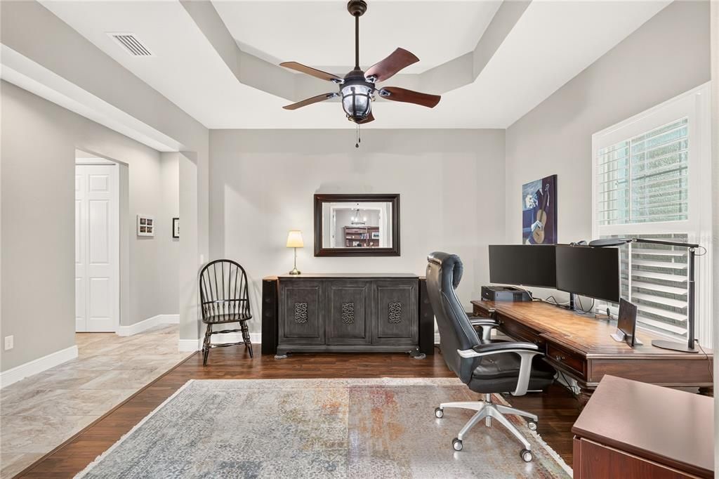 For Sale: $499,500 (3 beds, 3 baths, 2592 Square Feet)