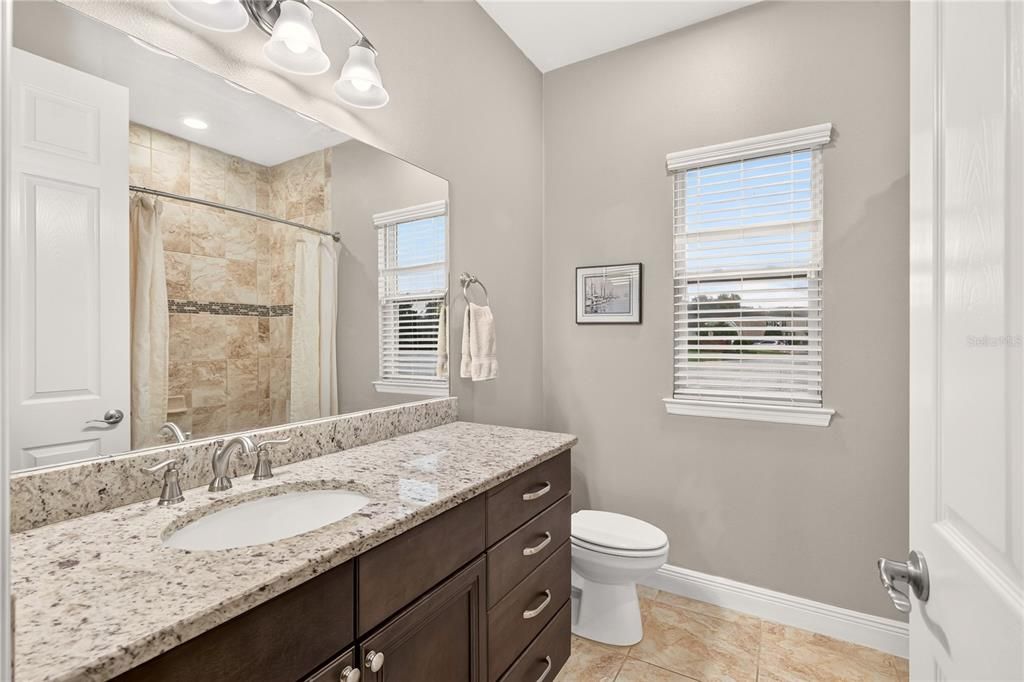 For Sale: $499,500 (3 beds, 3 baths, 2592 Square Feet)