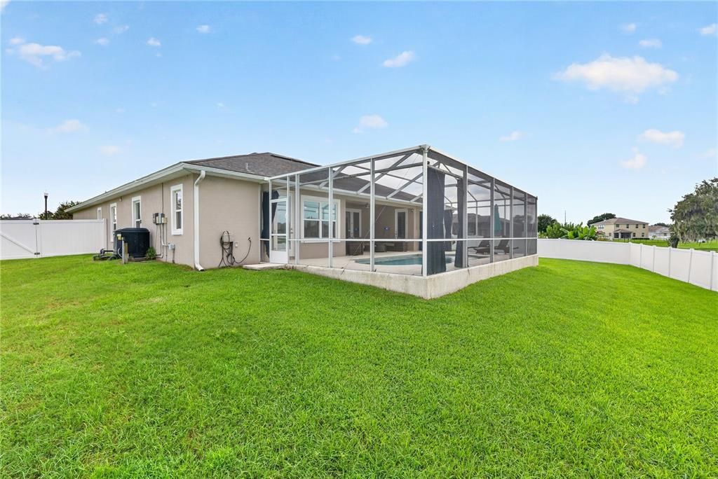 For Sale: $499,500 (3 beds, 3 baths, 2592 Square Feet)