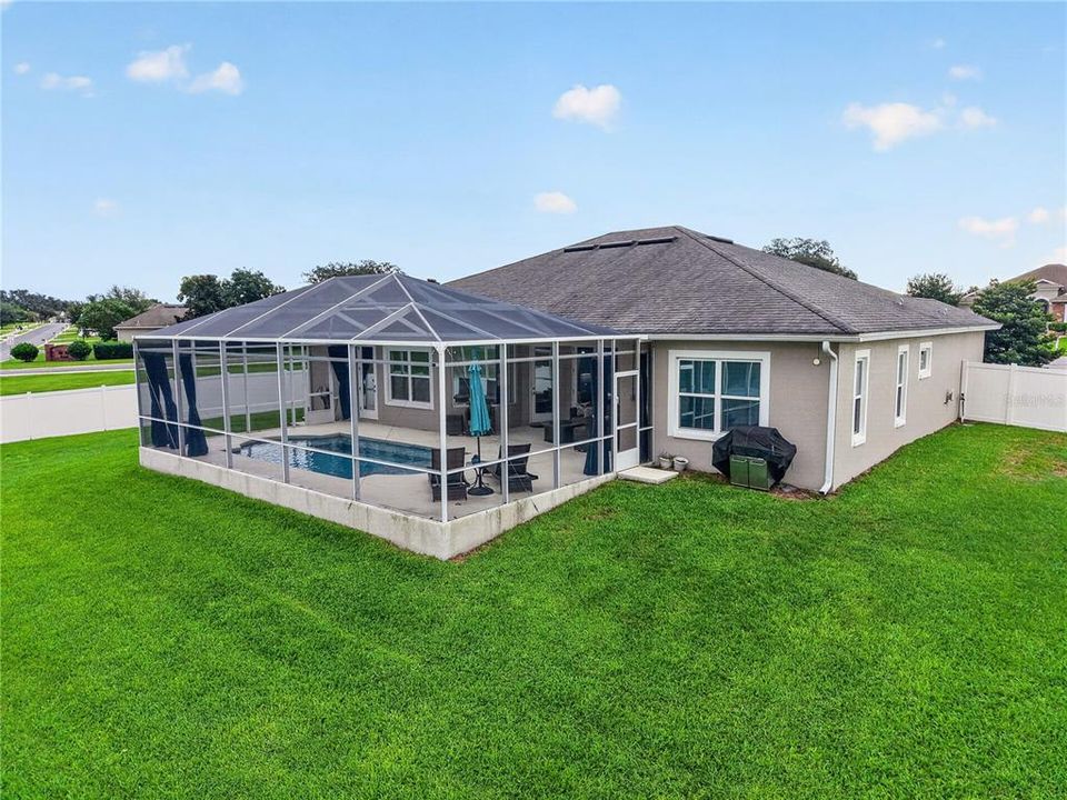 For Sale: $499,500 (3 beds, 3 baths, 2592 Square Feet)