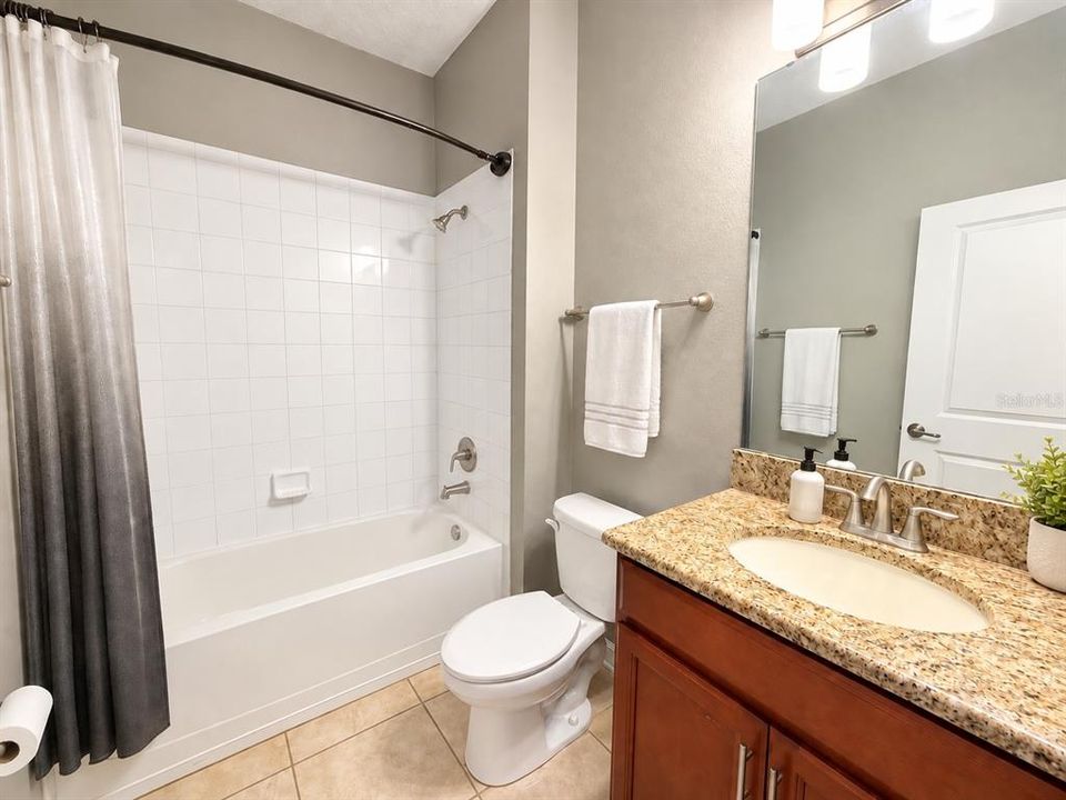 En Venta: $539,999 (5 camas, 3 baños, 3284 Pies cuadrados)