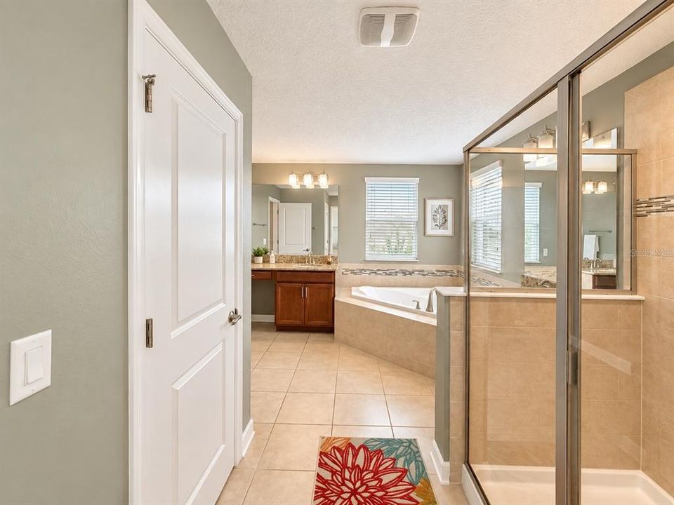 En Venta: $539,999 (5 camas, 3 baños, 3284 Pies cuadrados)