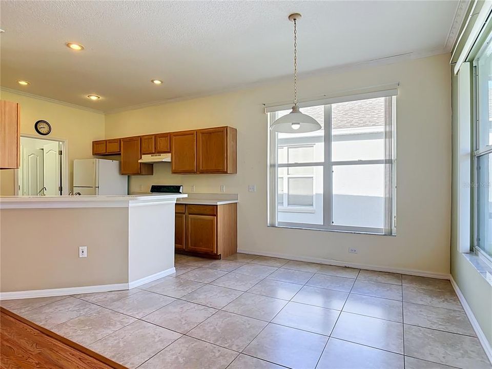 For Sale: $349,900 (3 beds, 2 baths, 1557 Square Feet)