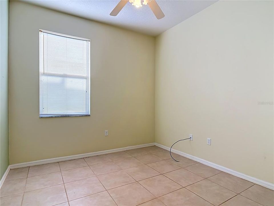 For Sale: $349,900 (3 beds, 2 baths, 1557 Square Feet)
