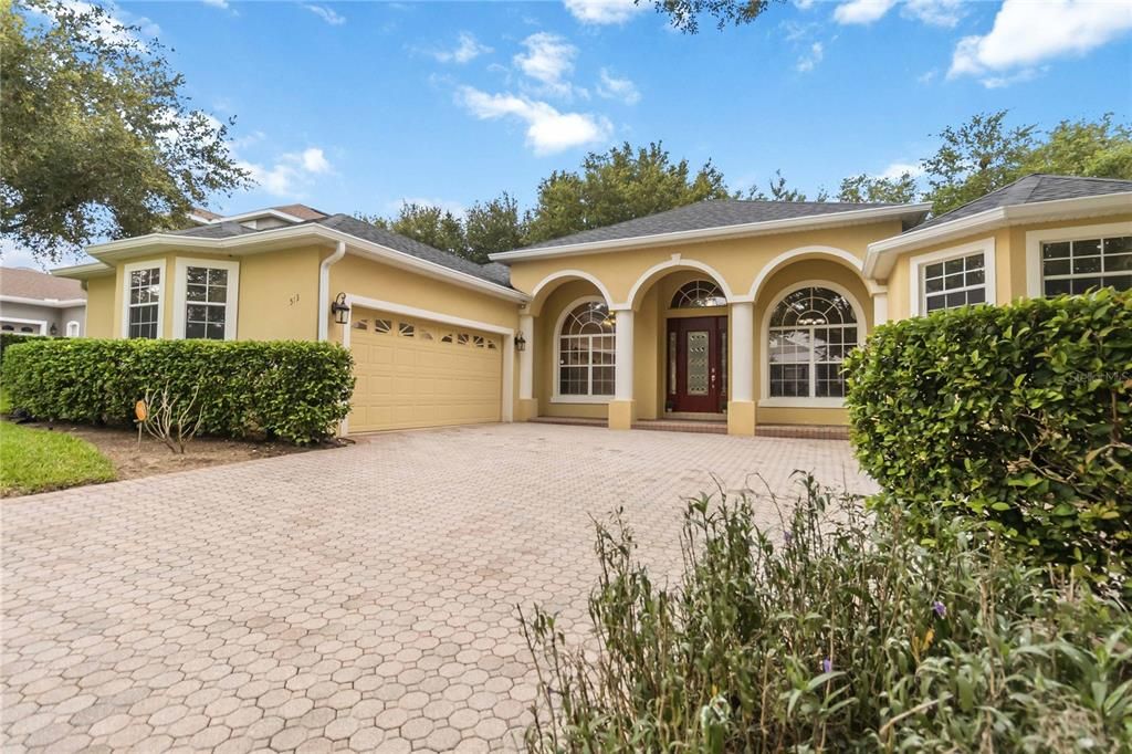For Rent: $2,990 (4 beds, 3 baths, 2807 Square Feet)