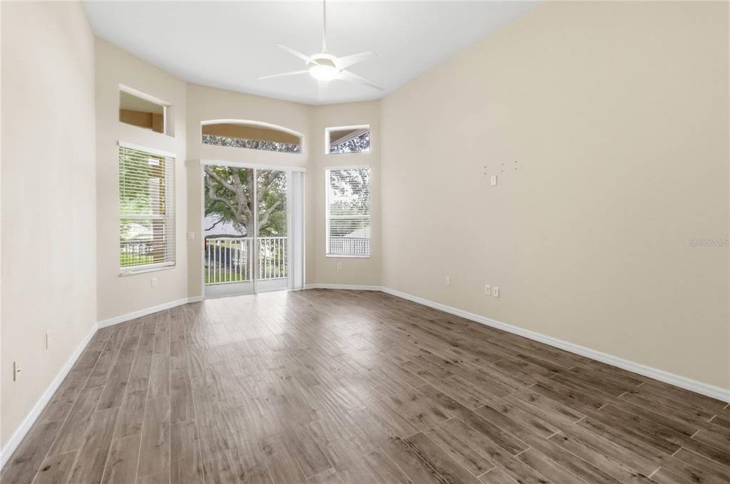 For Rent: $2,990 (4 beds, 3 baths, 2807 Square Feet)