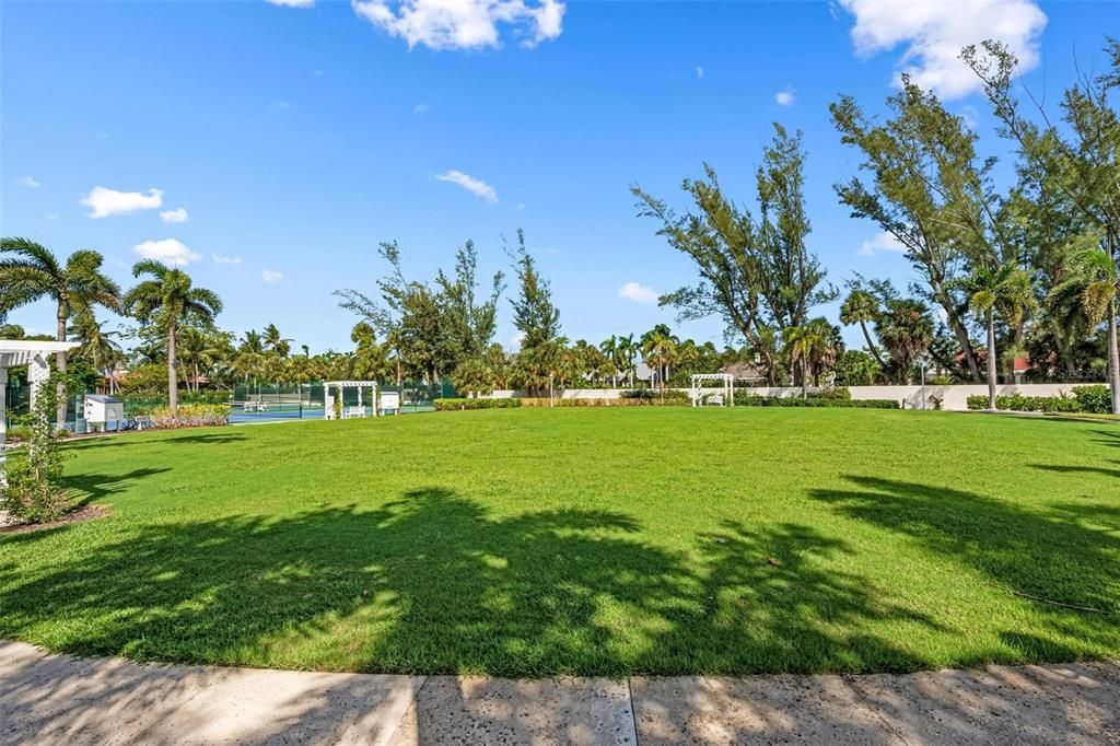 For Sale: $4,195,000 (3 beds, 4 baths, 3384 Square Feet)