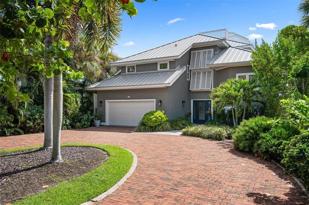 For Sale: $4,195,000 (3 beds, 4 baths, 3384 Square Feet)