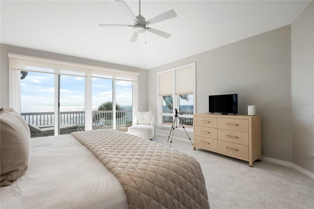 For Sale: $4,195,000 (3 beds, 4 baths, 3384 Square Feet)
