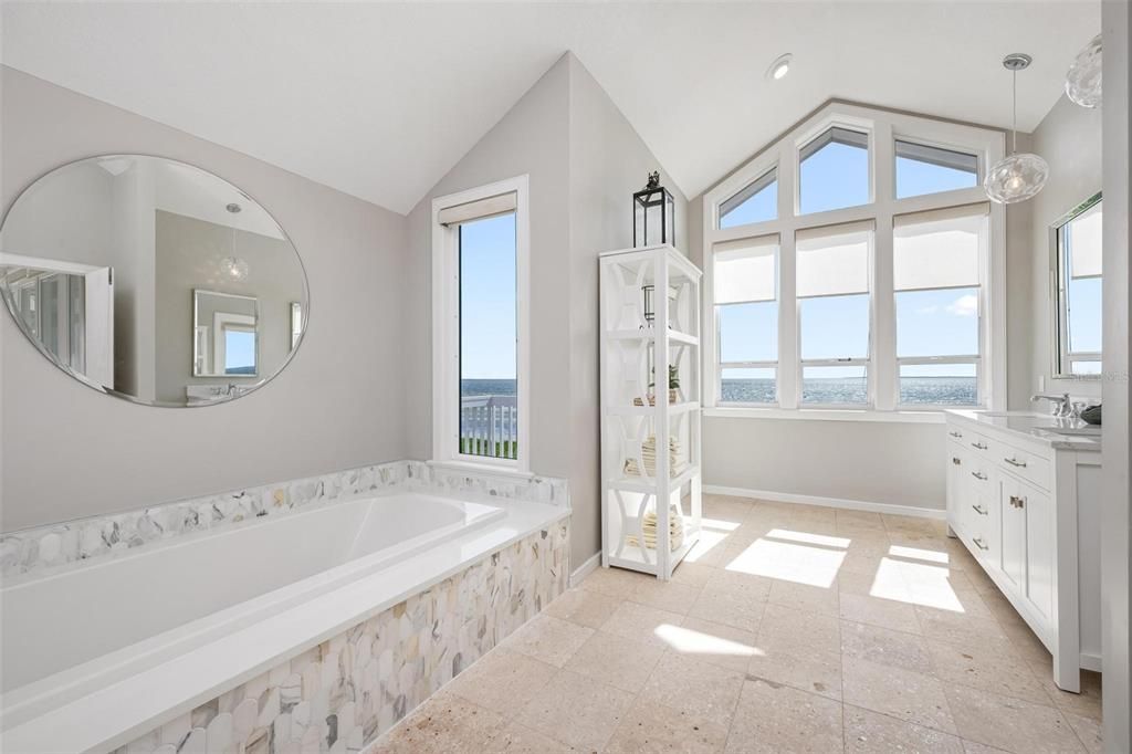 For Sale: $4,195,000 (3 beds, 4 baths, 3384 Square Feet)