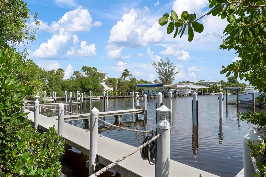 For Sale: $4,195,000 (3 beds, 4 baths, 3384 Square Feet)