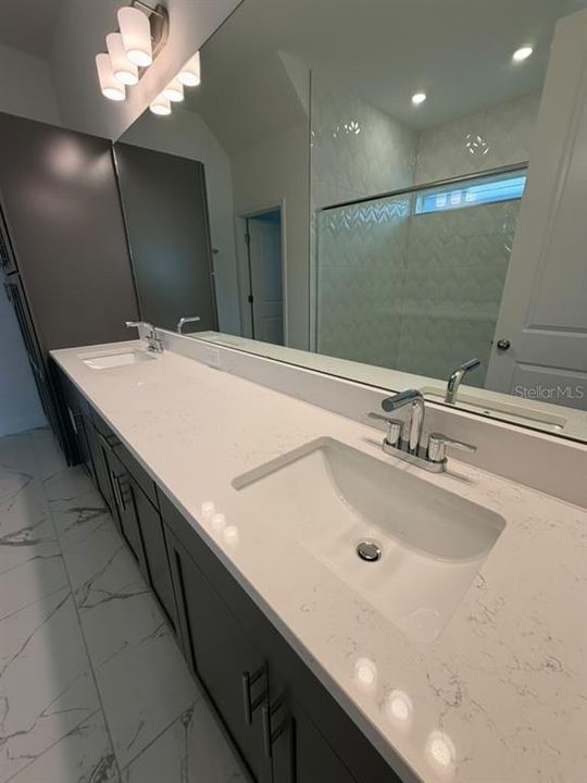En Renta: $5,500 (4 camas, 3 baños, 2972 Pies cuadrados)
