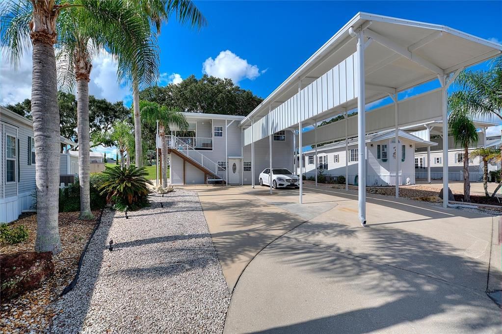 For Sale: $267,950 (2 beds, 1 baths, 1383 Square Feet)