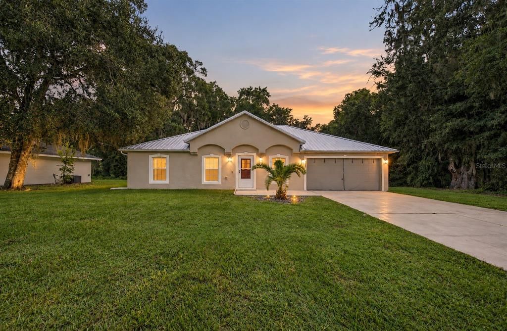 For Sale: $265,000 (3 beds, 2 baths, 1648 Square Feet)
