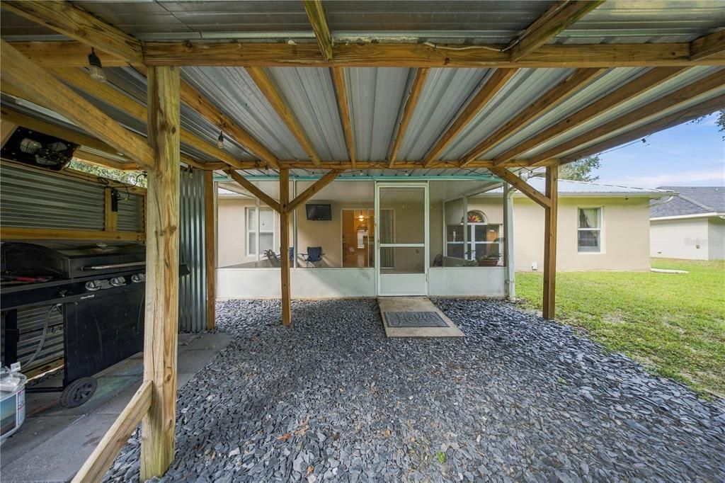 For Sale: $265,000 (3 beds, 2 baths, 1648 Square Feet)
