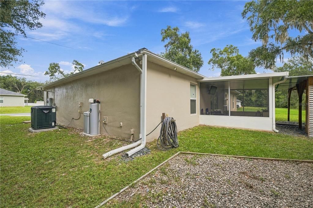 For Sale: $265,000 (3 beds, 2 baths, 1648 Square Feet)