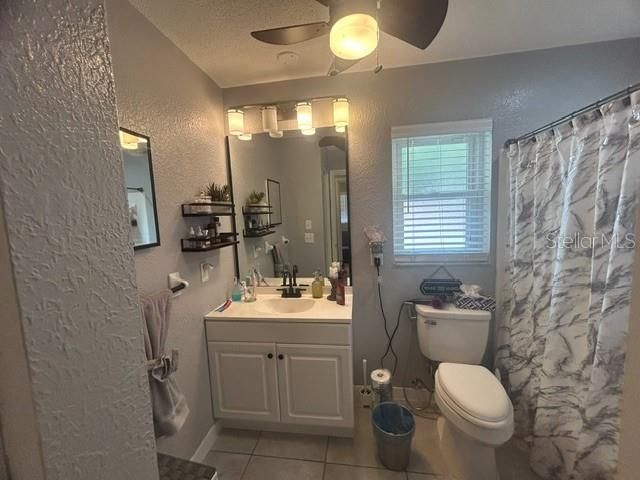 For Rent: $1,595 (3 beds, 1 baths, 1136 Square Feet)