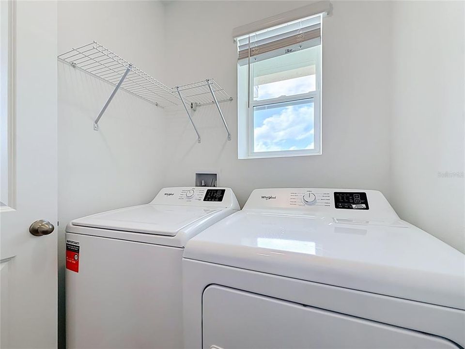 В аренду: $2,300 (3 спален, 2 ванн, 1560 Квадратных фут)
