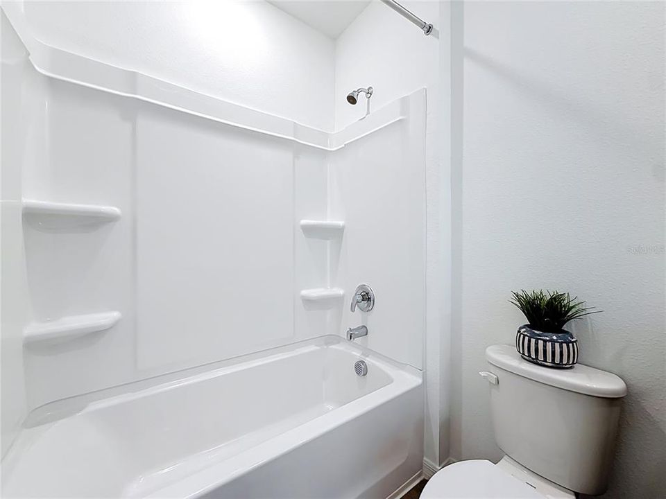 В аренду: $2,300 (3 спален, 2 ванн, 1560 Квадратных фут)