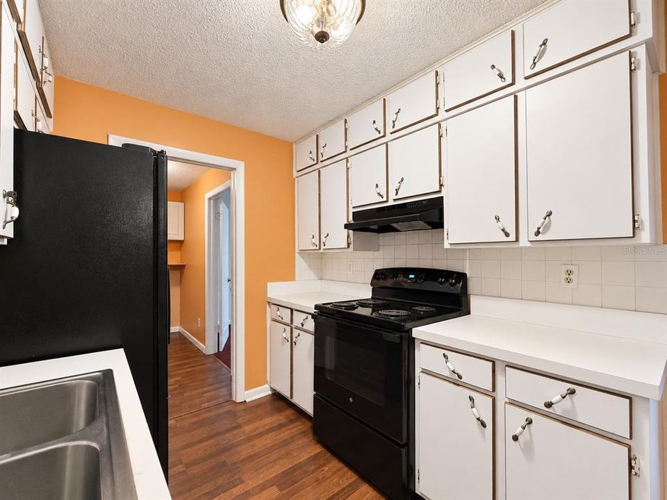 В аренду: $1,895 (3 спален, 2 ванн, 1657 Квадратных фут)