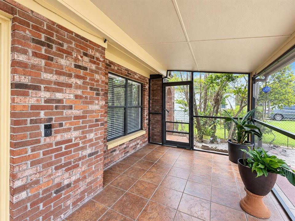 В аренду: $1,895 (3 спален, 2 ванн, 1657 Квадратных фут)