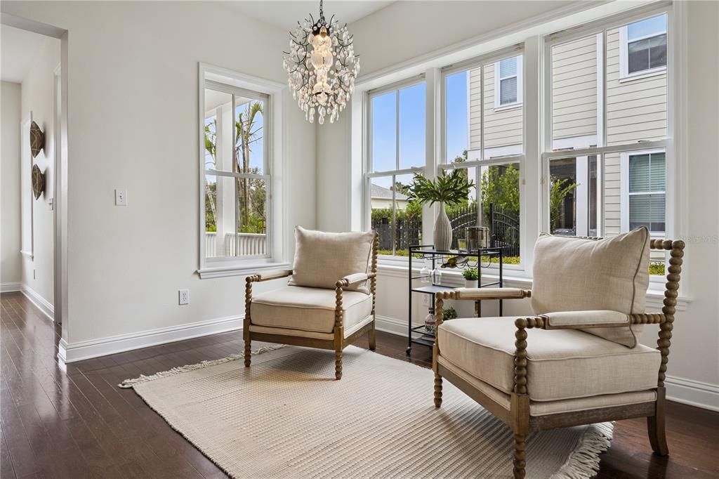 For Sale: $910,000 (3 beds, 2 baths, 1822 Square Feet)