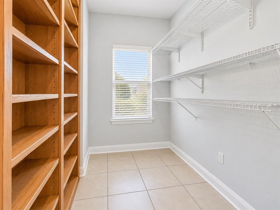 En Venta: $499,000 (3 camas, 2 baños, 2719 Pies cuadrados)
