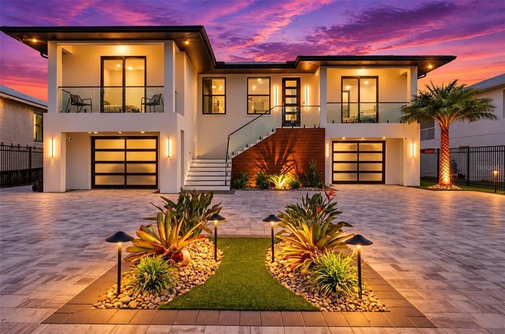 For Sale: $4,295,000 (4 beds, 4 baths, 2780 Square Feet)