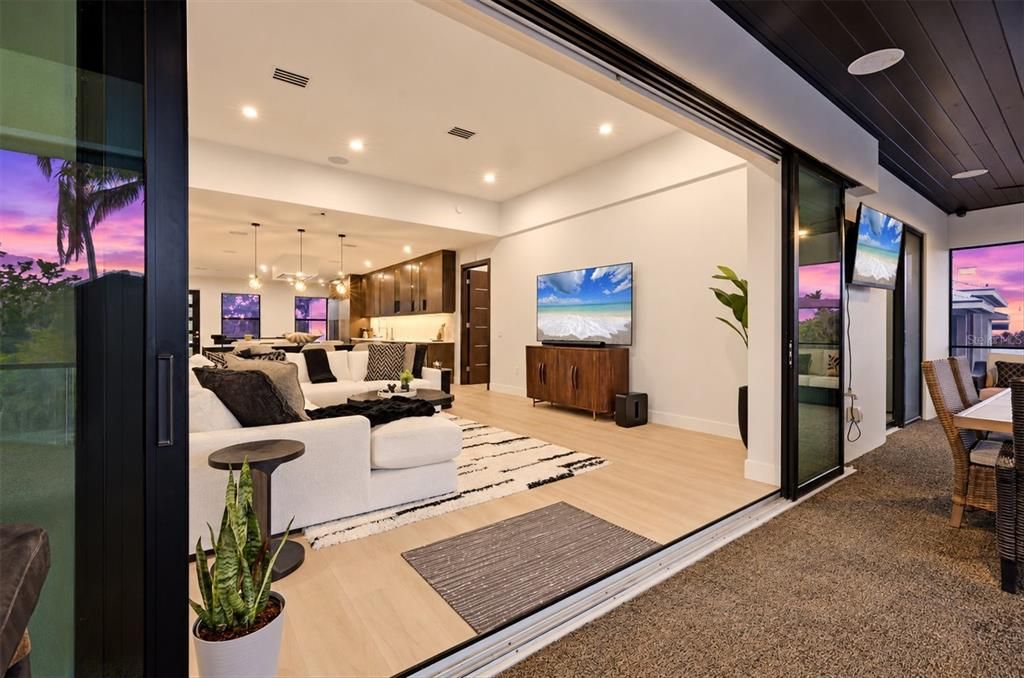 For Sale: $4,295,000 (4 beds, 4 baths, 2780 Square Feet)