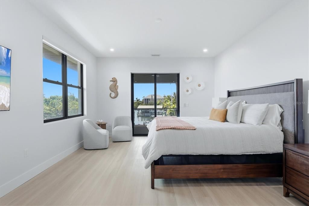 For Sale: $4,295,000 (4 beds, 4 baths, 2780 Square Feet)