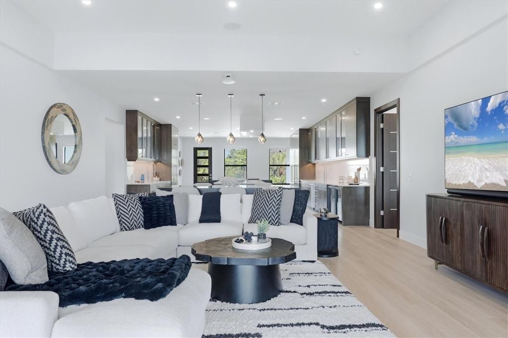 For Sale: $4,295,000 (4 beds, 4 baths, 2780 Square Feet)