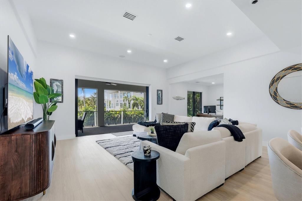 For Sale: $4,295,000 (4 beds, 4 baths, 2780 Square Feet)