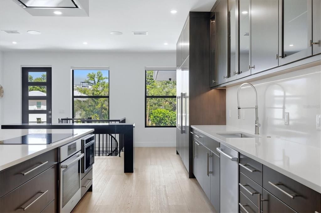 For Sale: $4,295,000 (4 beds, 4 baths, 2780 Square Feet)