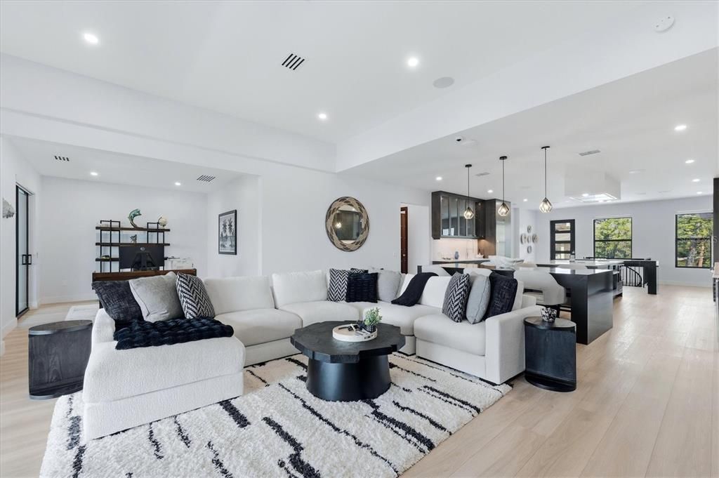 For Sale: $4,295,000 (4 beds, 4 baths, 2780 Square Feet)